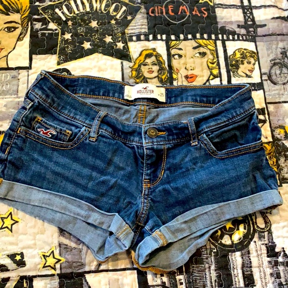Hollister Jean shorts - Picture 1 of 3